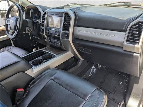 Used 2019 Ford F250 Lariat w/ Lariat Value Package AWD/4WD image 21
