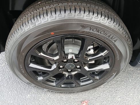 New 2026 Jeep Compass Latitude image 19