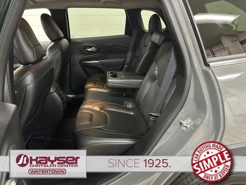 Used 2021 Jeep Cherokee Latitude Lux AWD/4WD image 35