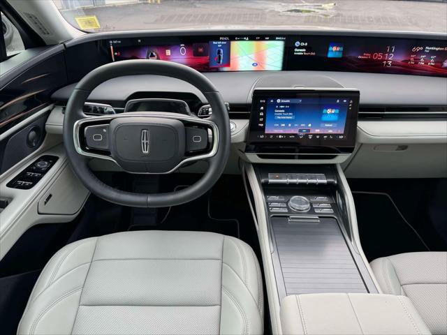 Used 2026 Lincoln Nautilus Premier w/ Equipment Group 102A AWD/4WD image 19