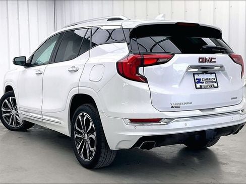 Used 2020 GMC Terrain Denali w/ GMC Pro Grade Package AWD/4WD image 11
