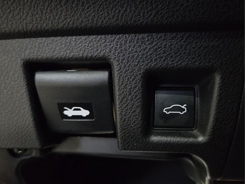 Used 2021 Lexus IS 350 F Sport w/ Dynamic Handling Package RWD image 21