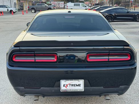 Used 2023 Dodge Challenger R/T w/ Blacktop Package image 5