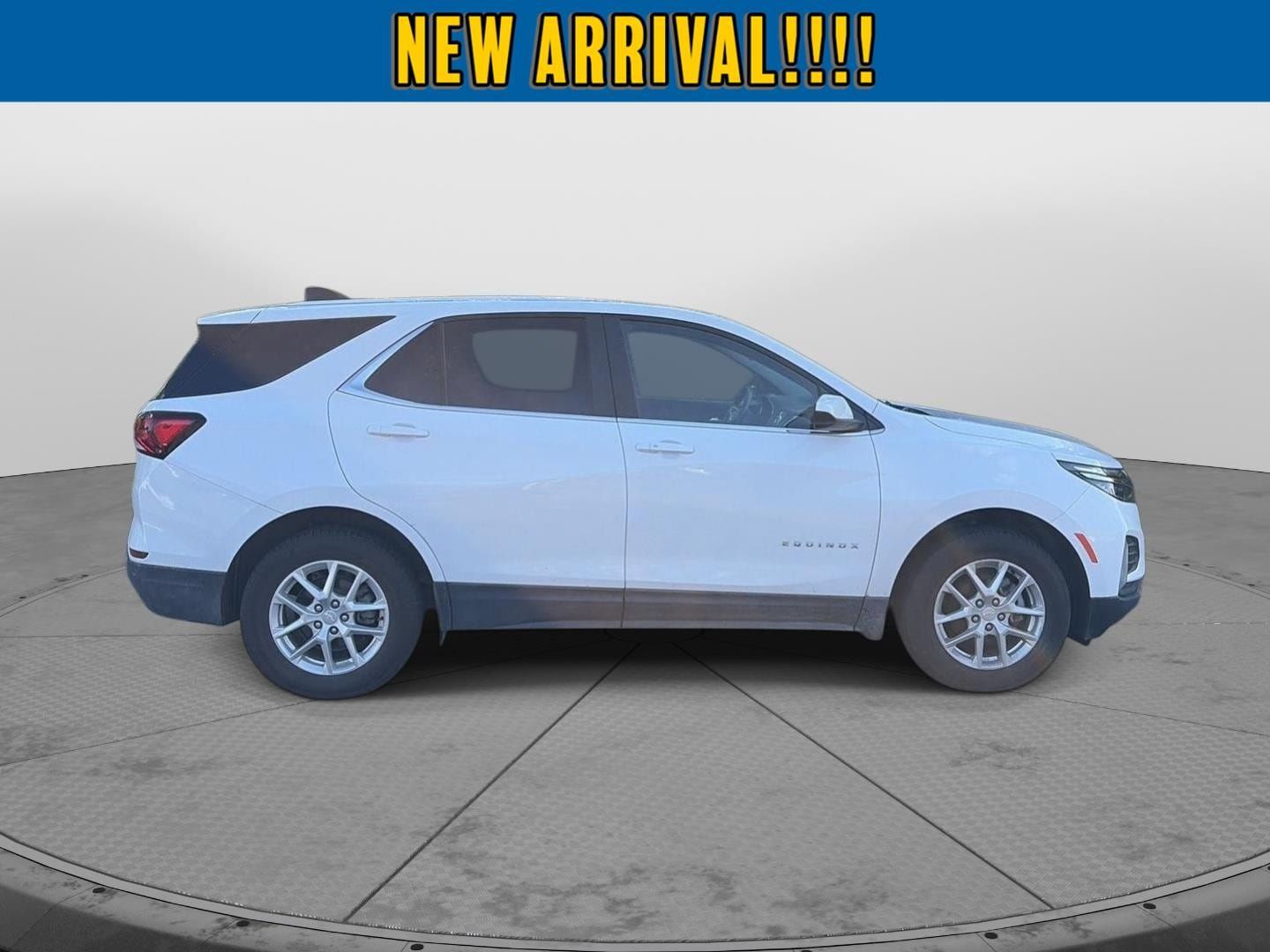 Used 2022 Chevrolet Equinox LT AWD/4WD image 3
