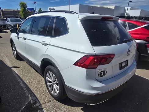 Used 2018 Volkswagen Tiguan SE AWD/4WD image 6