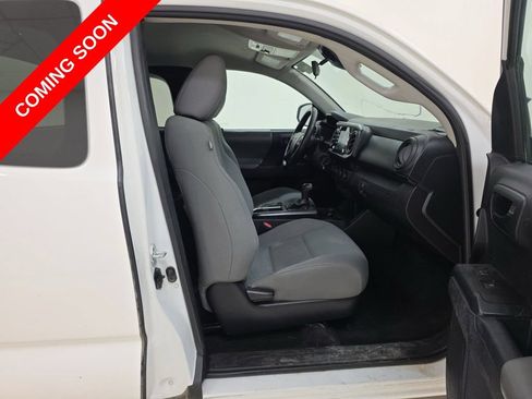 Used 2021 Toyota Tacoma SR AWD/4WD image 13