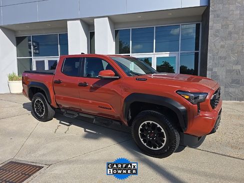 Used 2025 Toyota Tacoma TRD Sport image 24