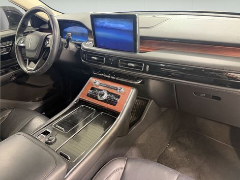 Used 2023 Lincoln Aviator Reserve w/ Class IV Trailer Tow Package RWD image 13