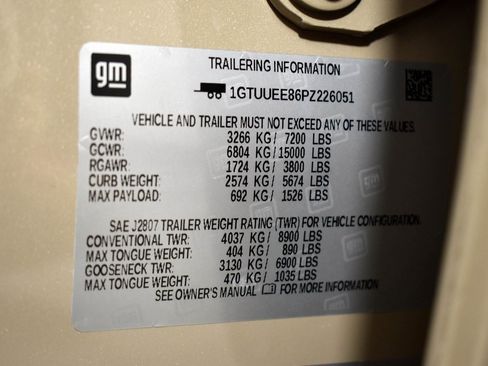 Used 2023 GMC Sierra 1500 AT4 image 19