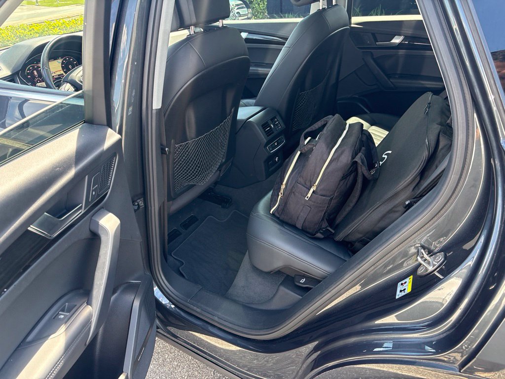 Used 2020 Audi Q5 e Premium Plus w/ Premium Plus Package AWD/4WD image 22
