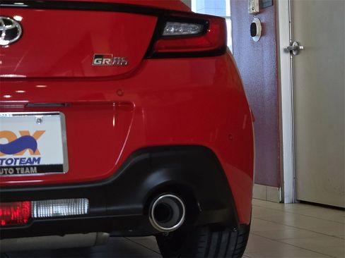 New 2026 Toyota GR86 Premium image 9