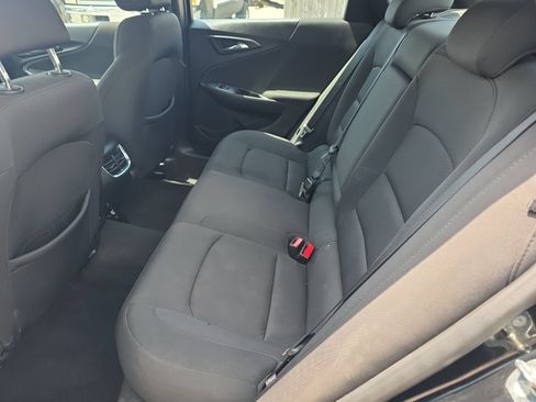 Used 2018 Chevrolet Malibu LT FWD image 9