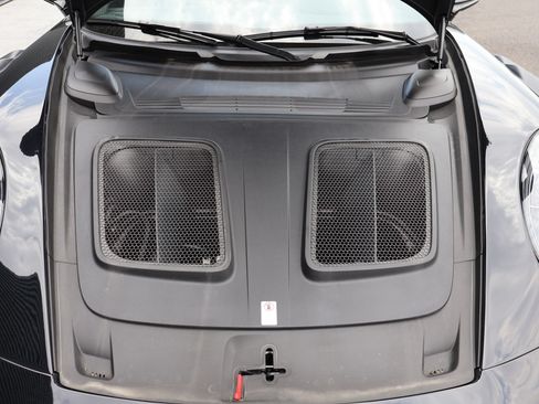 Certified 2025 Porsche 911 GT3 RS RWD image 41