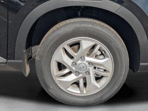 New 2026 Hyundai Venue SE FWD image 11
