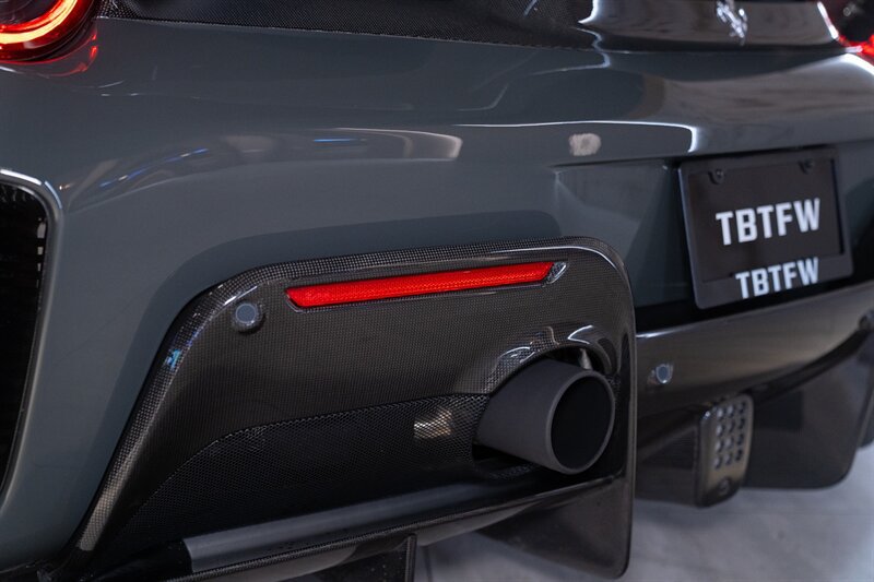 Used 2019 Ferrari 488 Pista Coupe RWD image 40