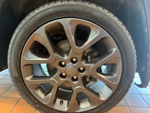 Used 2019 Jeep Compass High Altitude AWD/4WD image 36