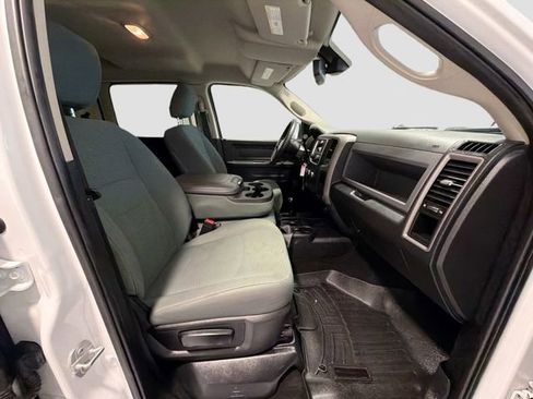 Used 2018 RAM 2500 Tradesman w/ Chrome Appearance Group image 21