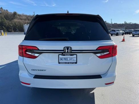 Used 2023 Honda Odyssey EX-L image 8