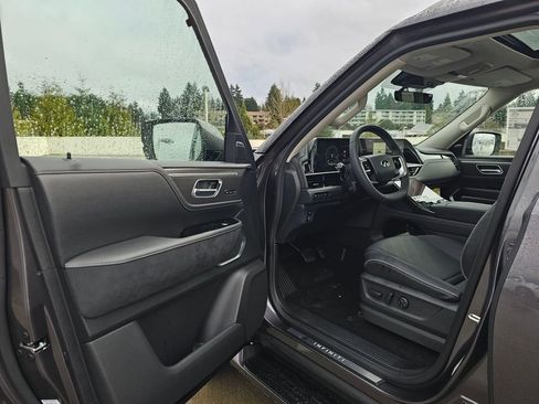 New 2026 INFINITI QX80 Luxe w/ Cargo Package image 24