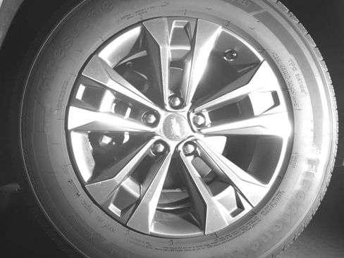 Used 2025 Chevrolet Equinox LT FWD image 15