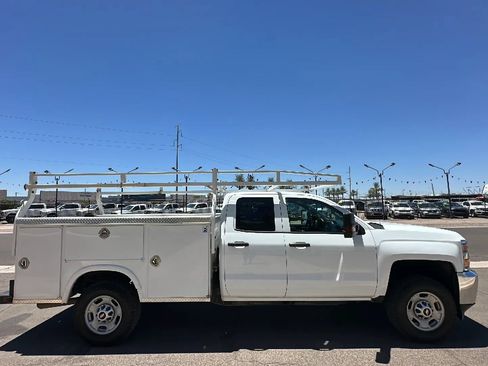 Used 2019 Chevrolet Silverado 2500 W/T w/ WT Convenience Package RWD image 5