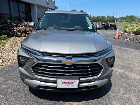 Used 2025 Chevrolet TrailBlazer LT AWD/4WD image 11