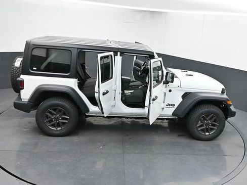 Used 2025 Jeep Wrangler Sport S image 64