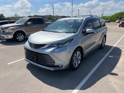 Used 2021 Toyota Sienna Platinum