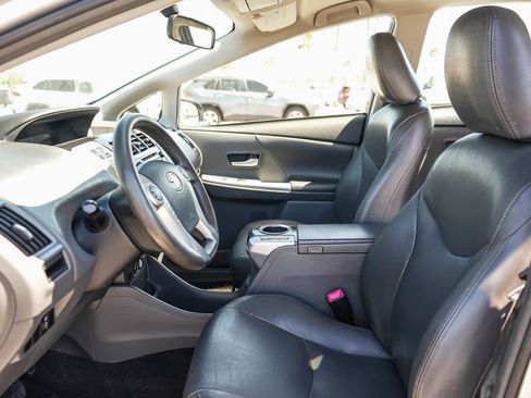 Used 2013 Toyota Prius V Three FWD image 18