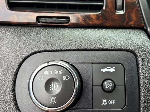 Used 2013 Chevrolet Impala LTZ FWD image 22