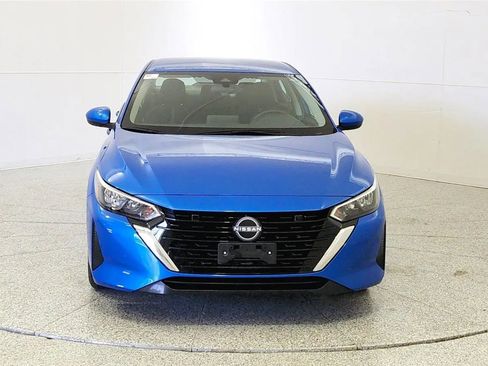 Used 2024 Nissan Sentra SV FWD image 2