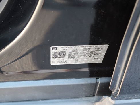 Used 2020 Chevrolet Equinox LT w/ Driver Convenience Package FWD image 13