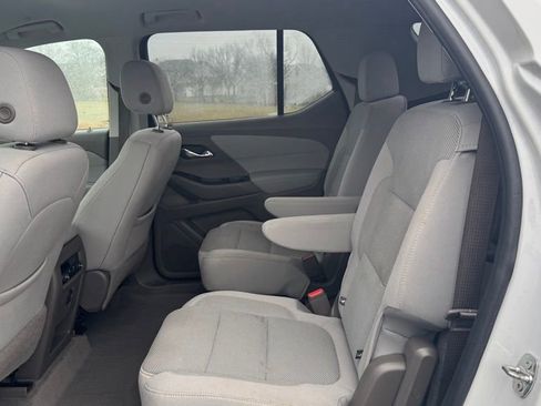 Used 2019 Chevrolet Traverse LT image 15