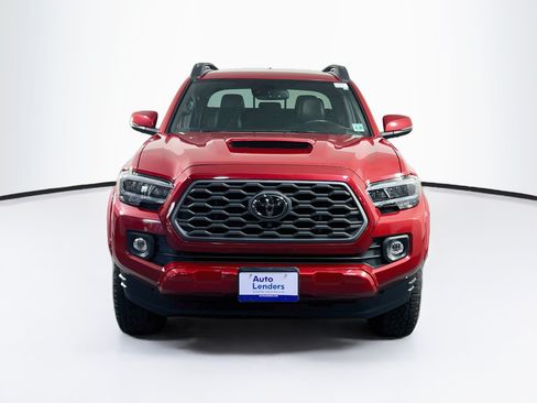 Used 2021 Toyota Tacoma TRD Sport w/ TRD Premium Sport Package AWD/4WD image 2