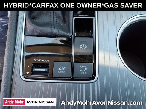 Used 2025 Toyota Sienna XLE FWD image 28