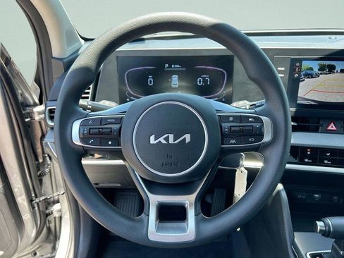 Used 2023 Kia Sportage LX FWD image 31