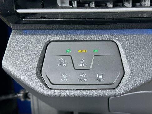 Used 2023 Volkswagen ID.4 Pro S Plus AWD/4WD image 17