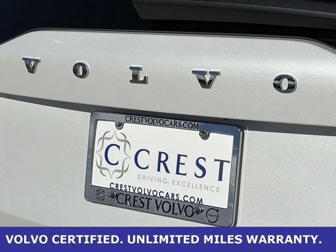 Certified 2025 Volvo XC90 B6 Plus image 8