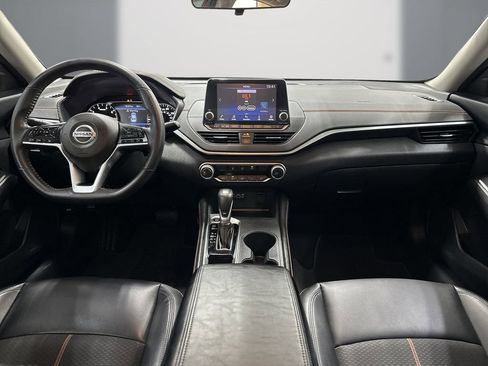 Used 2022 Nissan Altima 2.5 SR FWD image 18