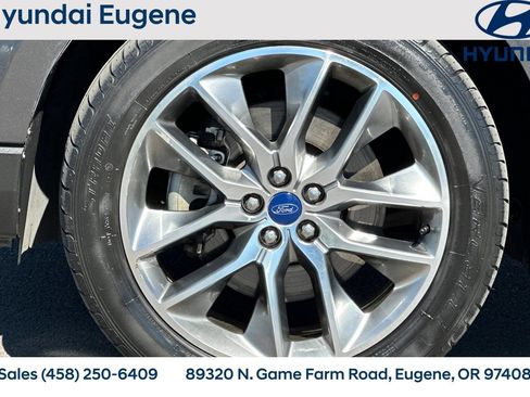 Used 2016 Ford Edge Titanium w/ Equipment Group 302A AWD/4WD image 41