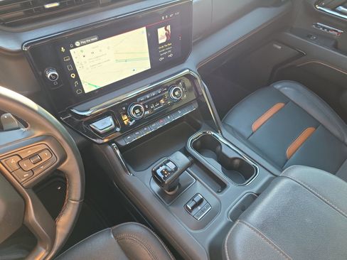 Used 2023 GMC Sierra 1500 AT4 w/ AT4 Premium Package AWD/4WD image 23
