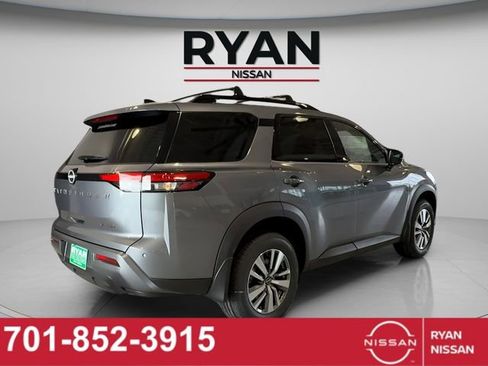 New 2026 Nissan Pathfinder SL AWD/4WD image 5