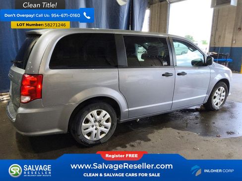 Used 2019 Dodge Grand Caravan SE FWD image 4