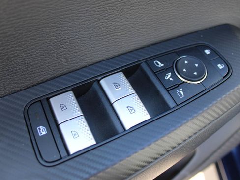 Used 2025 Mitsubishi Outlander SE FWD image 16