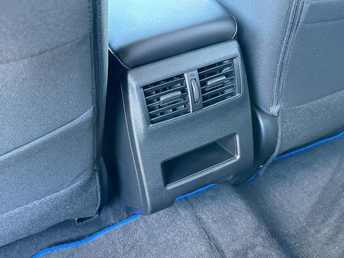 New 2025 Mitsubishi Outlander ES image 17