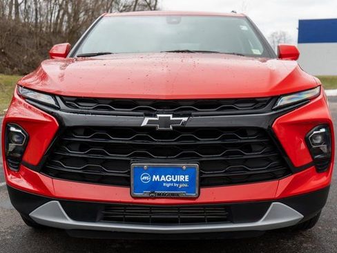 Used 2023 Chevrolet Blazer LT w/ Convenience Package AWD/4WD image 3