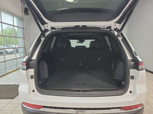 New 2025 Jeep Grand Cherokee Limited AWD/4WD image 8