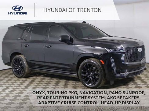 Used 2024 Cadillac Escalade Sport Platinum w/ LPO, ONYX Package AWD/4WD image 1