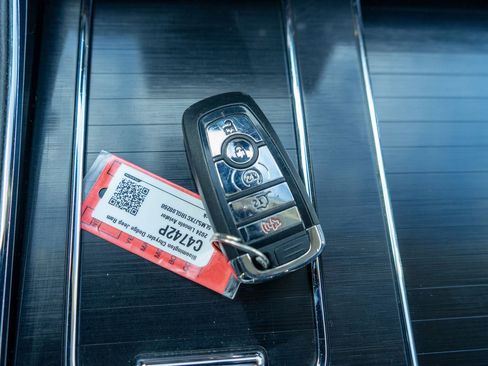 Used 2024 Lincoln Aviator Reserve image 31