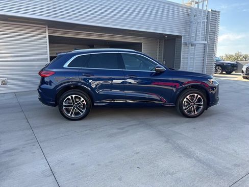 Certified 2025 Audi Q5 Premium w/ Convenience Package AWD/4WD image 4